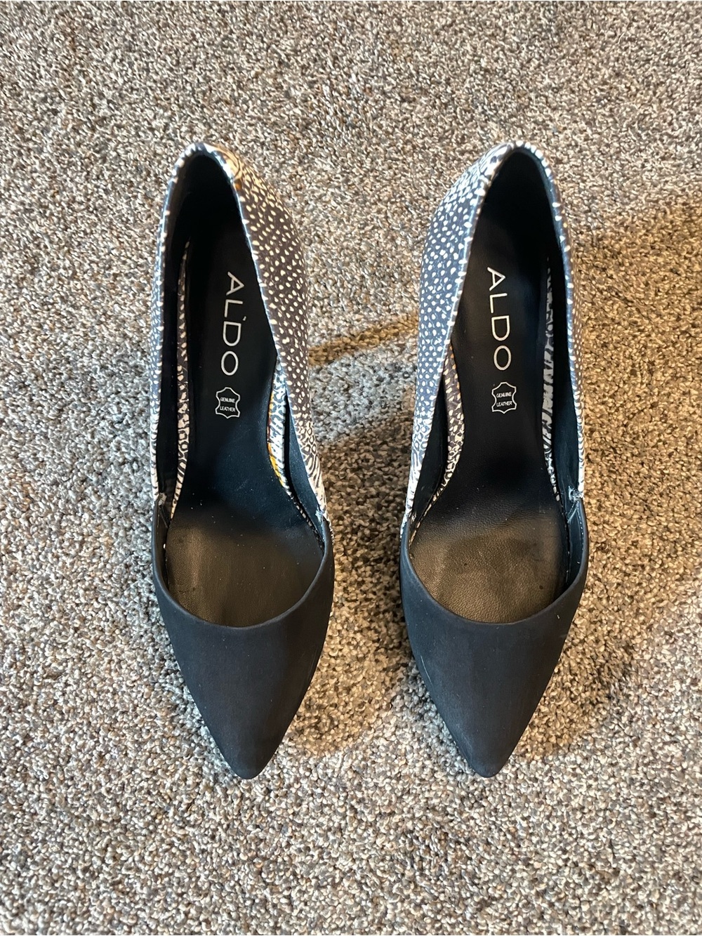 ALDO Black Pointed Toe Heels with Monochrome Pattern